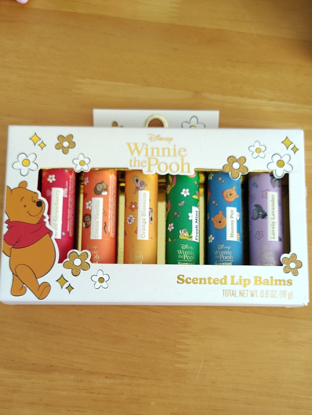 NEW Winnie the Pooh Lip Balm Set (6)